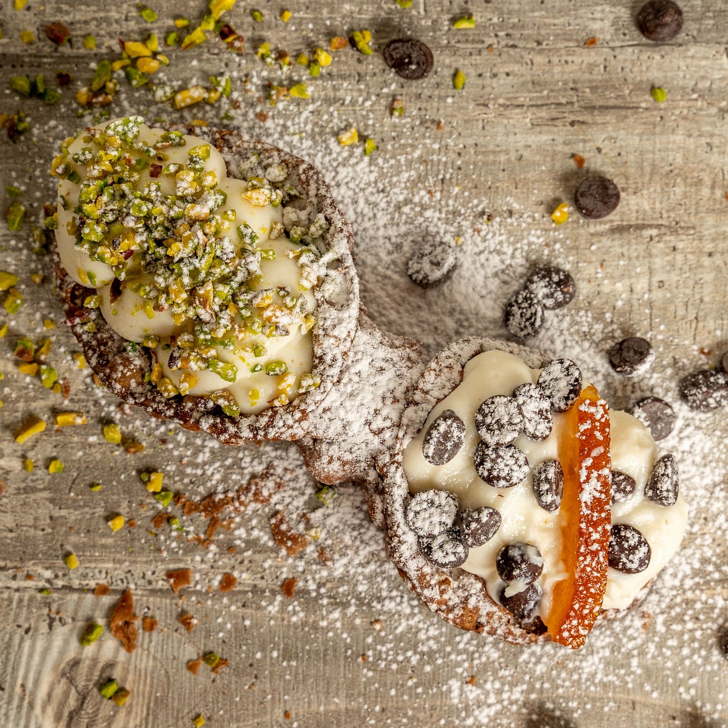 Modulare Box mit süßen Cannoli zur Auswahl