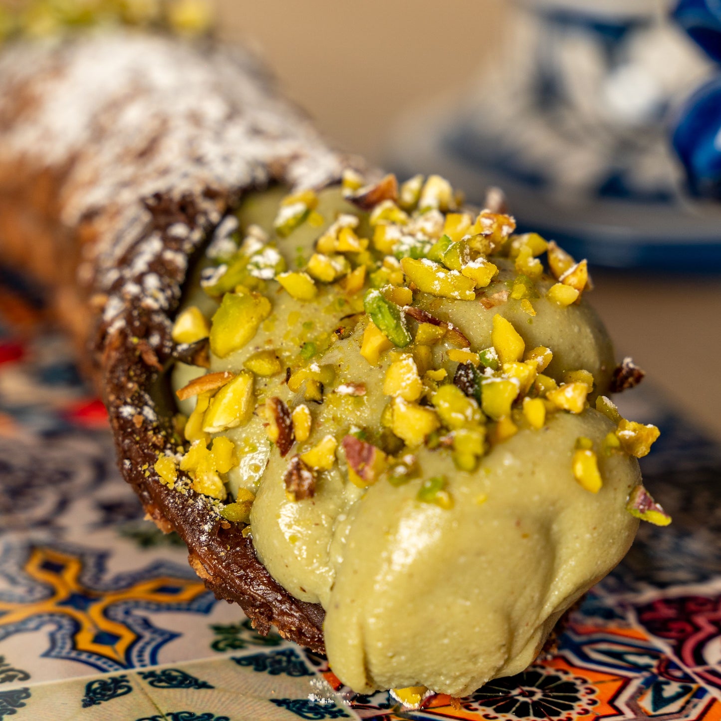 Modulare Box mit süßen Cannoli zur Auswahl