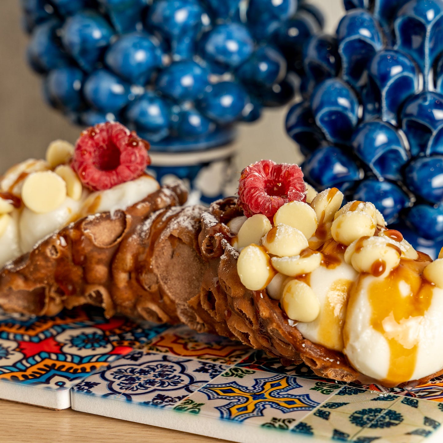 Modulare Box mit süßen Cannoli zur Auswahl