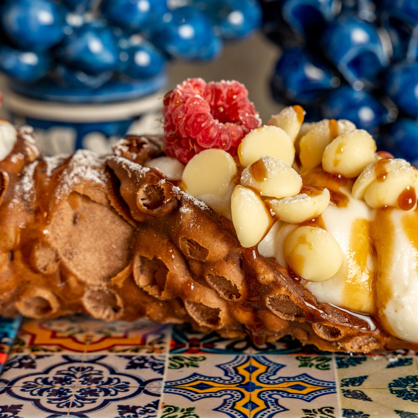Modulare Box mit süßen Cannoli zur Auswahl
